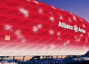 体育赛事直播-双线鏖战，深圳男篮的坚韧与库里在排名战中的王者时刻