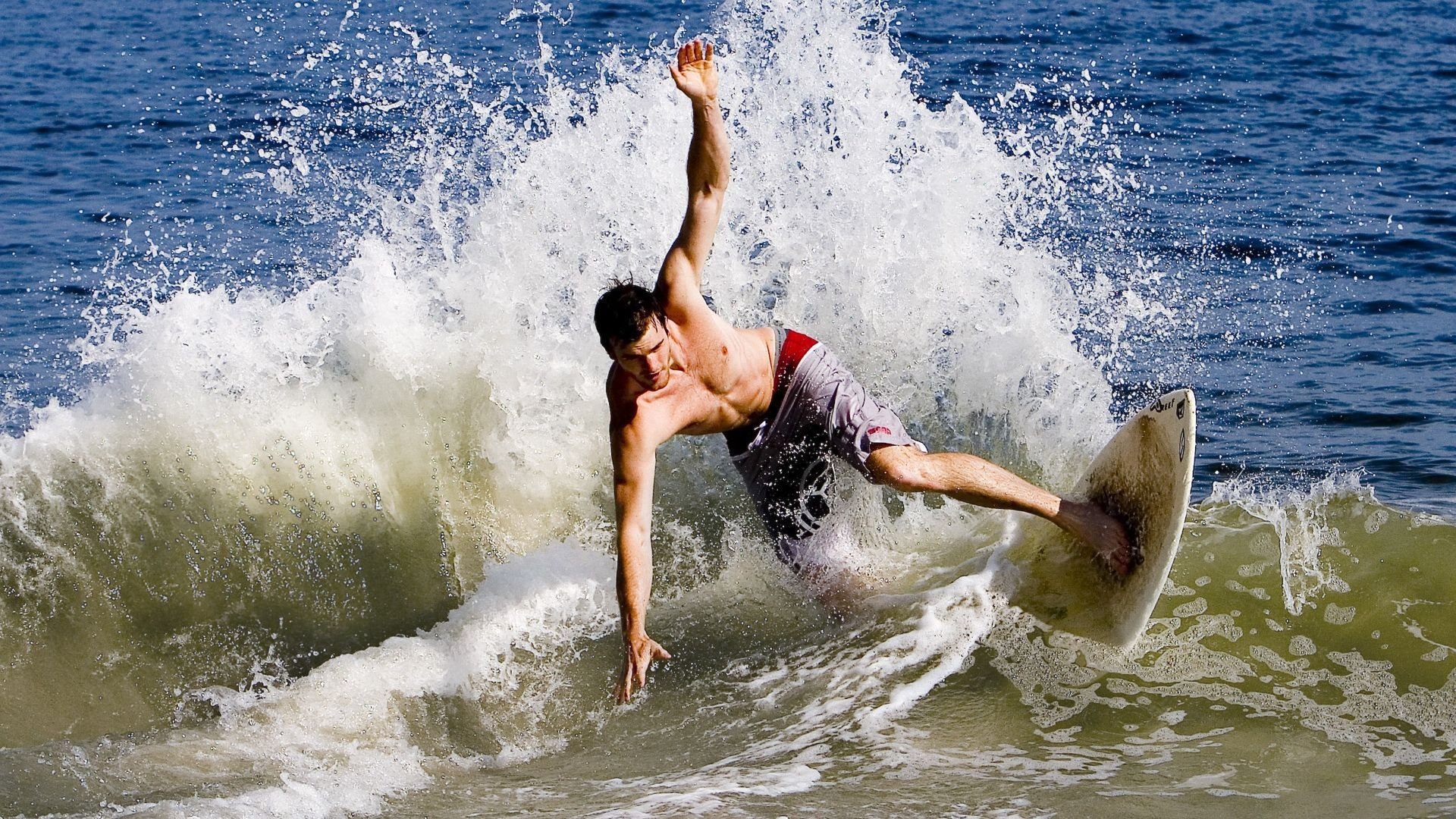 阿尔卡拉斯美网绝杀启示录，从法拉盛到都灵，一场胜利如何重塑网坛年终格局