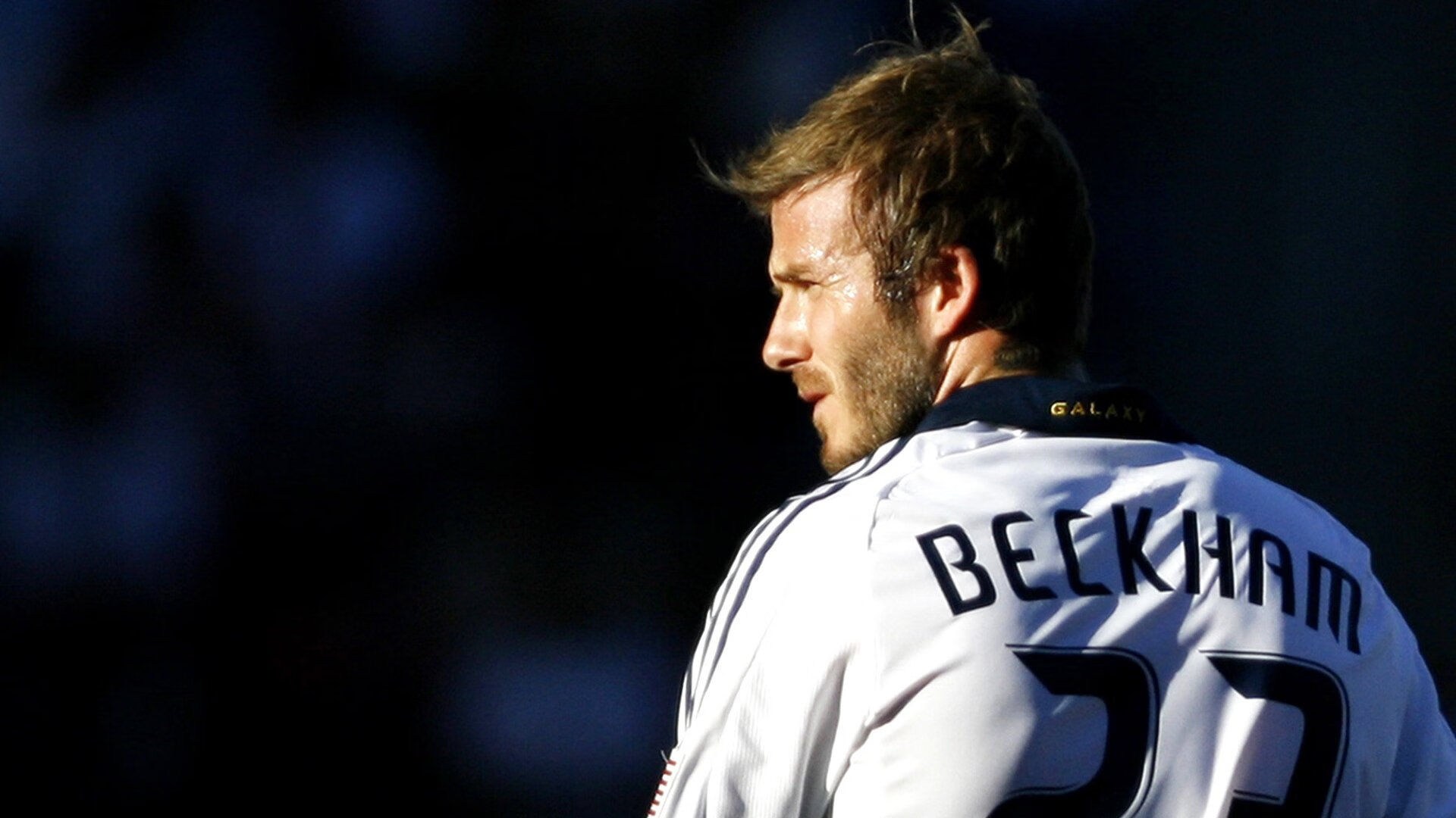 雄鹿翻盘北京队，浓眉哥惊艳四座，一场跨越文化的篮球对话