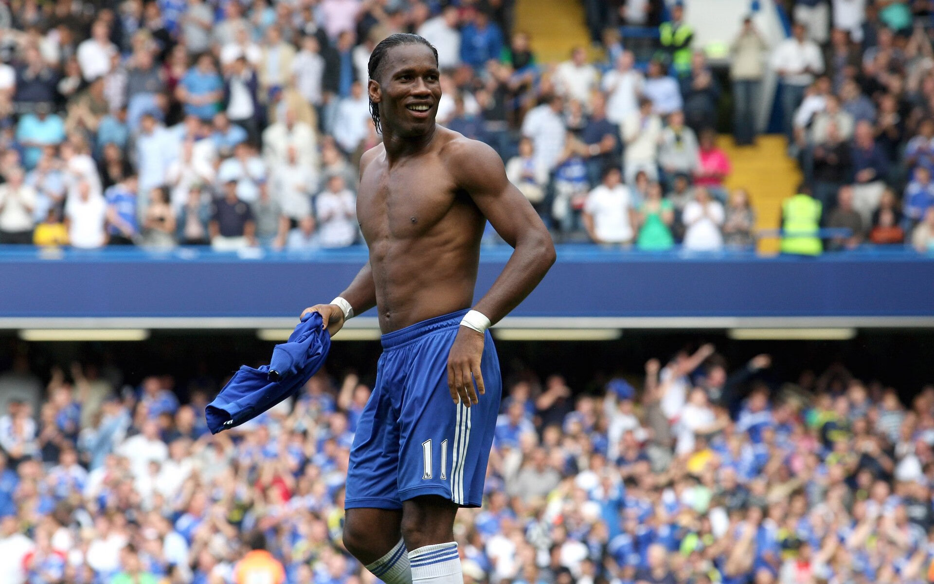 欧冠决赛焦点战，佛罗伦萨生死战取胜曼联